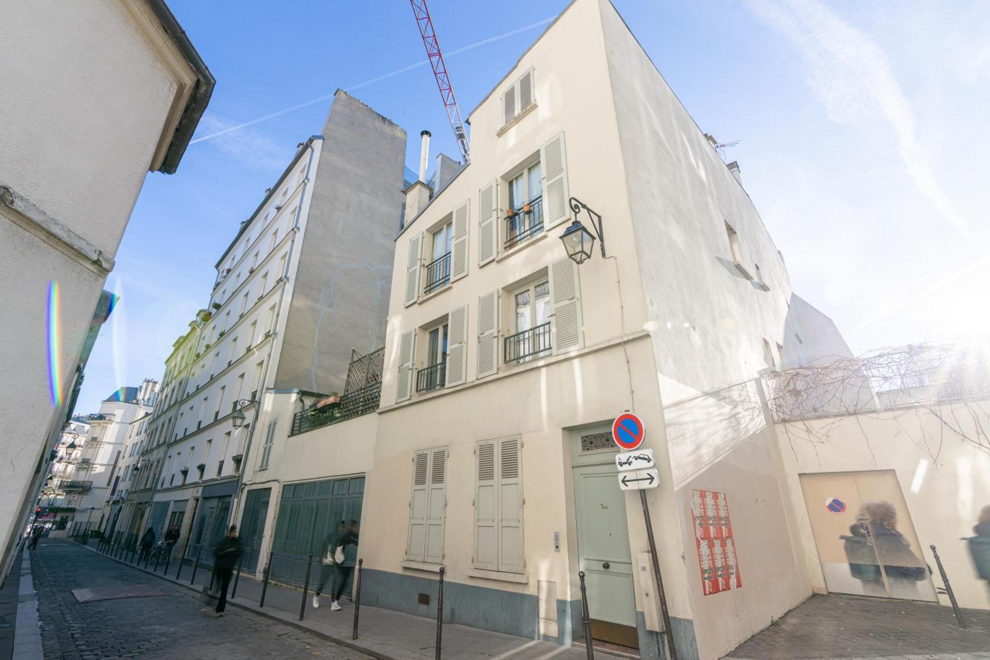 Luxurious 2 Bedroom Canal Saint Martin Saint Lazare Paris Exterior photo